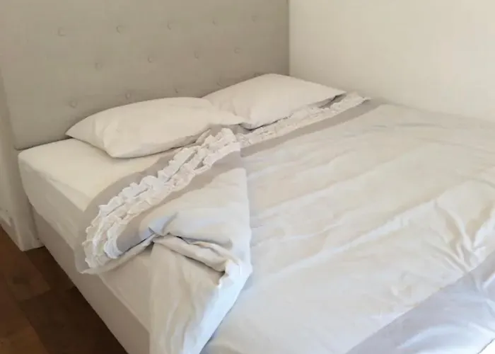 Апартаменти Charmantes Studio-apartment Im Shabby Chic Stil Mit Balkon Und Gartenblick - Ihr Perfektes Zuhause In Грац