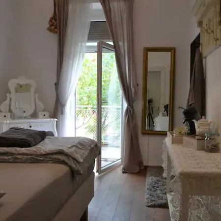شقة Charmantes Studio-apartment Im Shabby Chic Stil Mit Balkon Und Gartenblick - Ihr Perfektes Zuhause In غراتس
